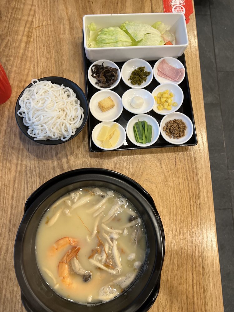 A1 Signature Rice Noodle Soup