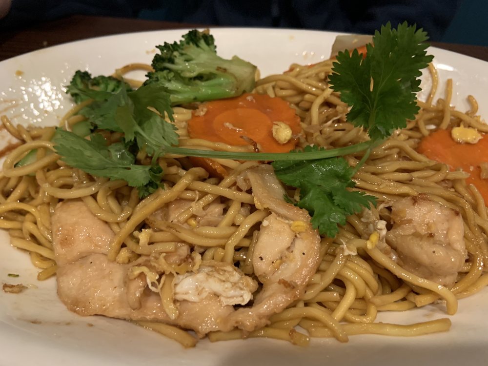 Chicken Lo Mein