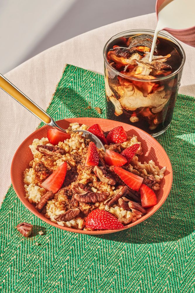 Steel Cut Oatmeal with Strawberries & Pecans