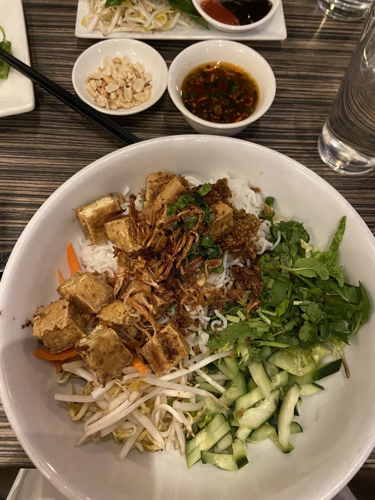 Beef Lemongrass Bun Bow