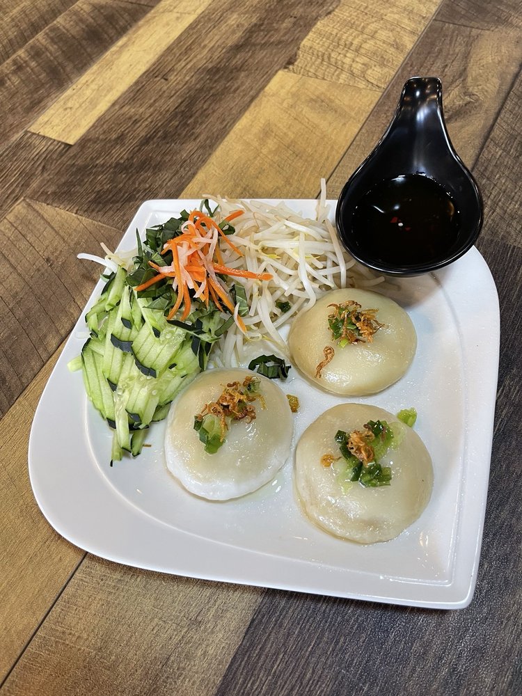 Steamed Sticky Rice Dumplings
