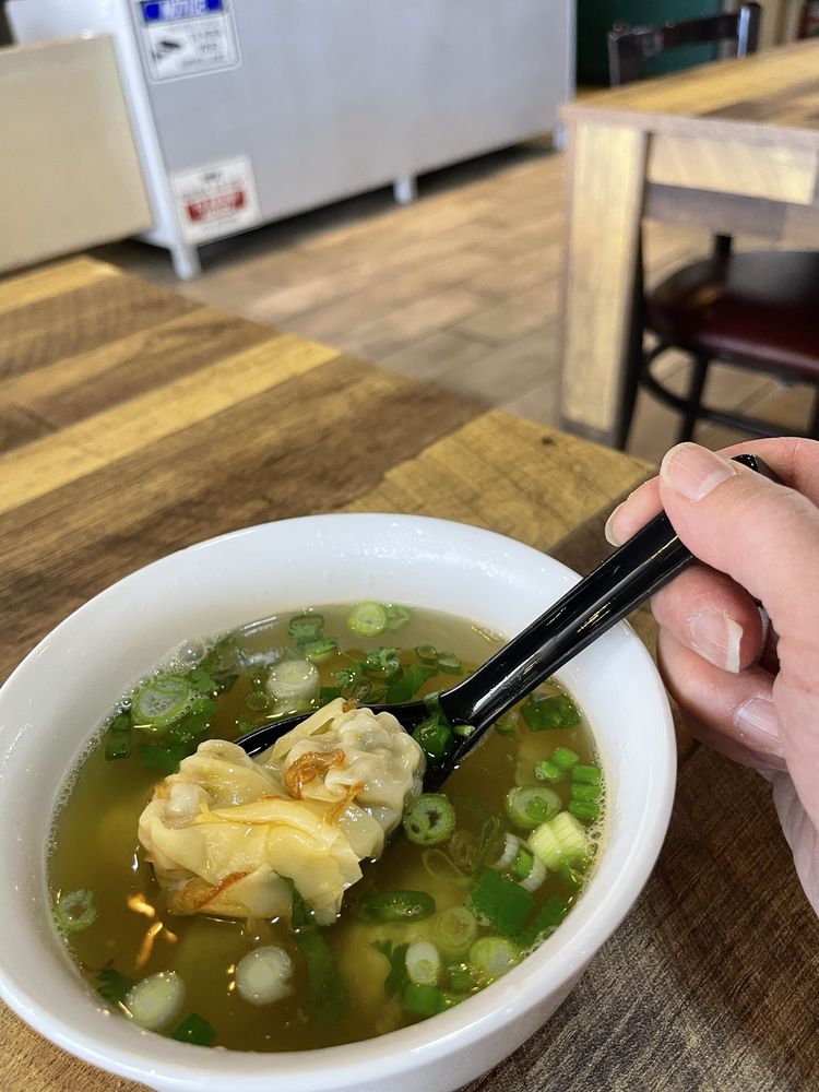 S2- Steamed Shrimp & Pork Salad