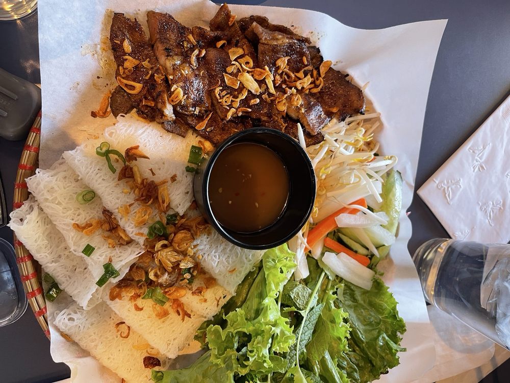 Vietnamese Crystal Spring Rolls