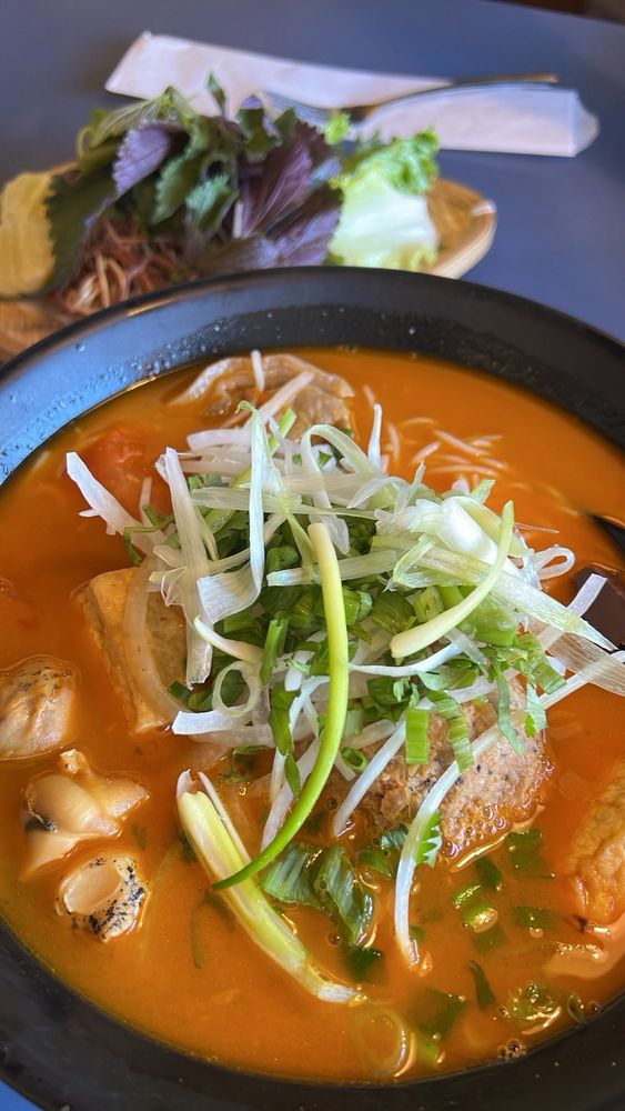 Bun Rieu