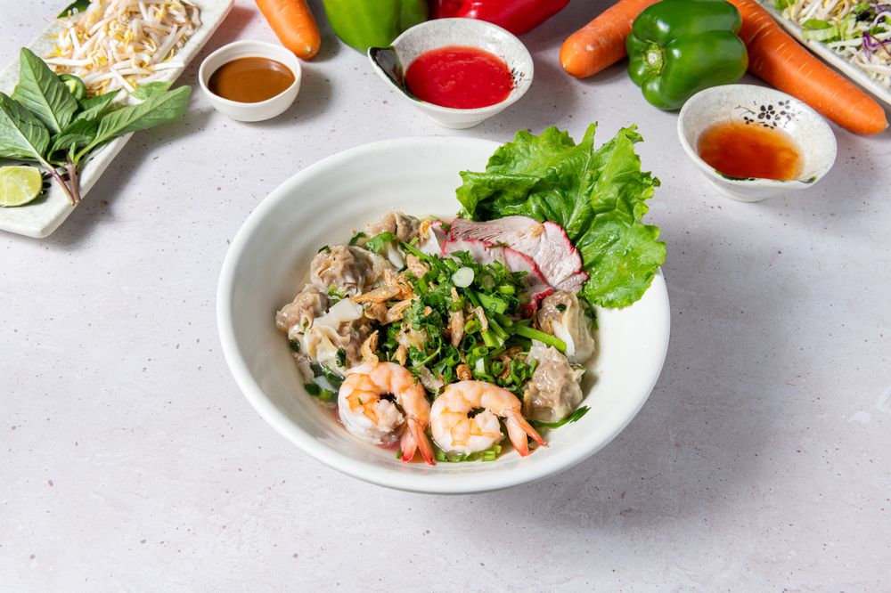 Wonton Egg Noodle Soup