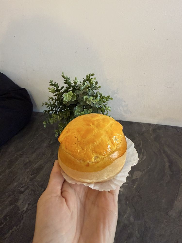 Egg Custard Bun