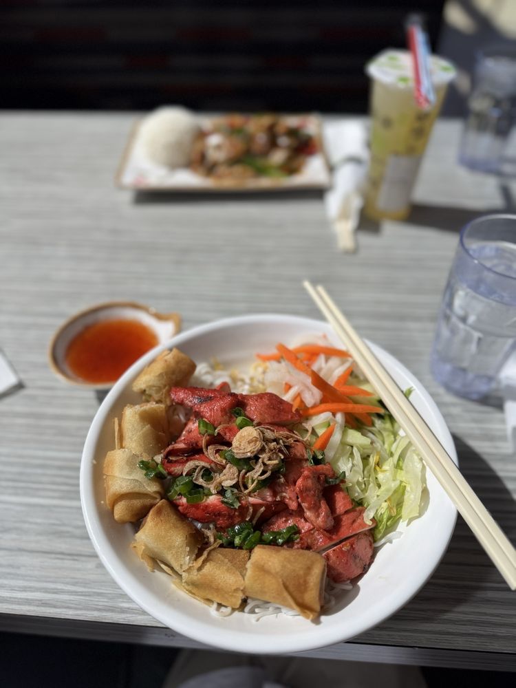 2v. Vegetarian Egg Roll