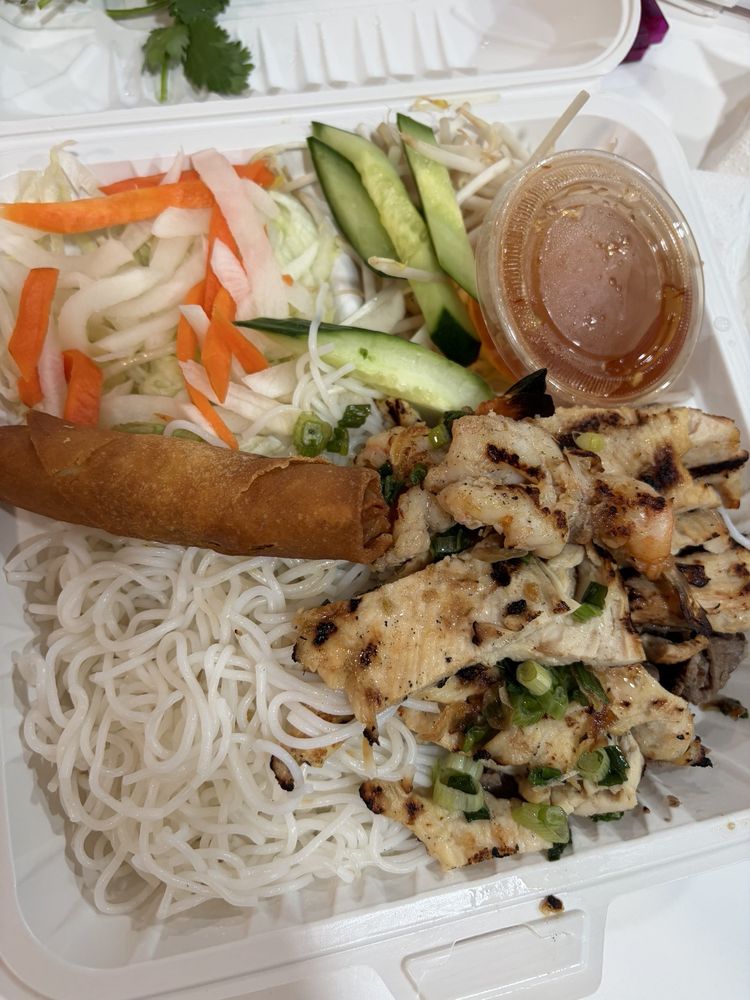 Special Rice Noodles Plate