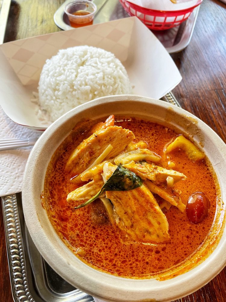 Red Curry with Grilled Chicken