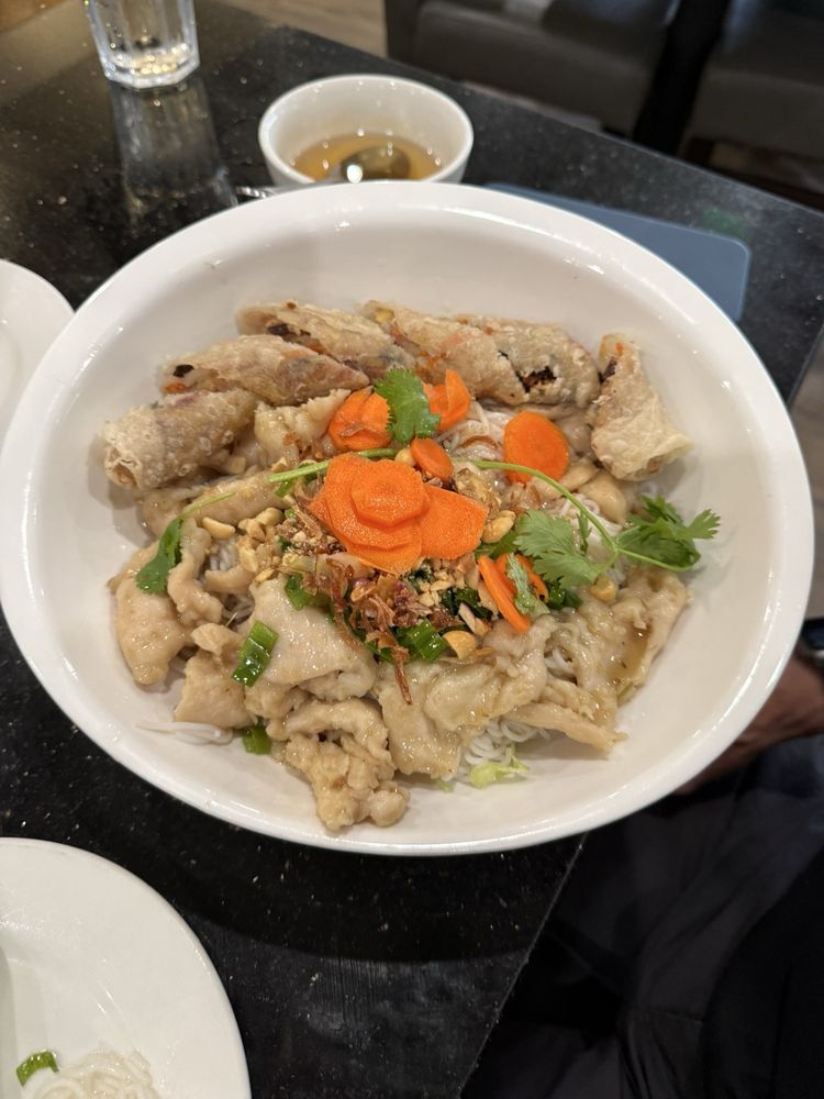 1b - 2 Side Vietnamese Veggie Egg Rolls