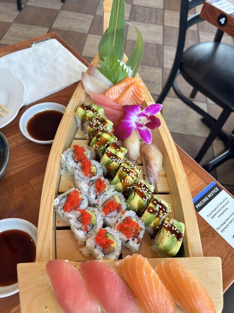 Sushi Boat