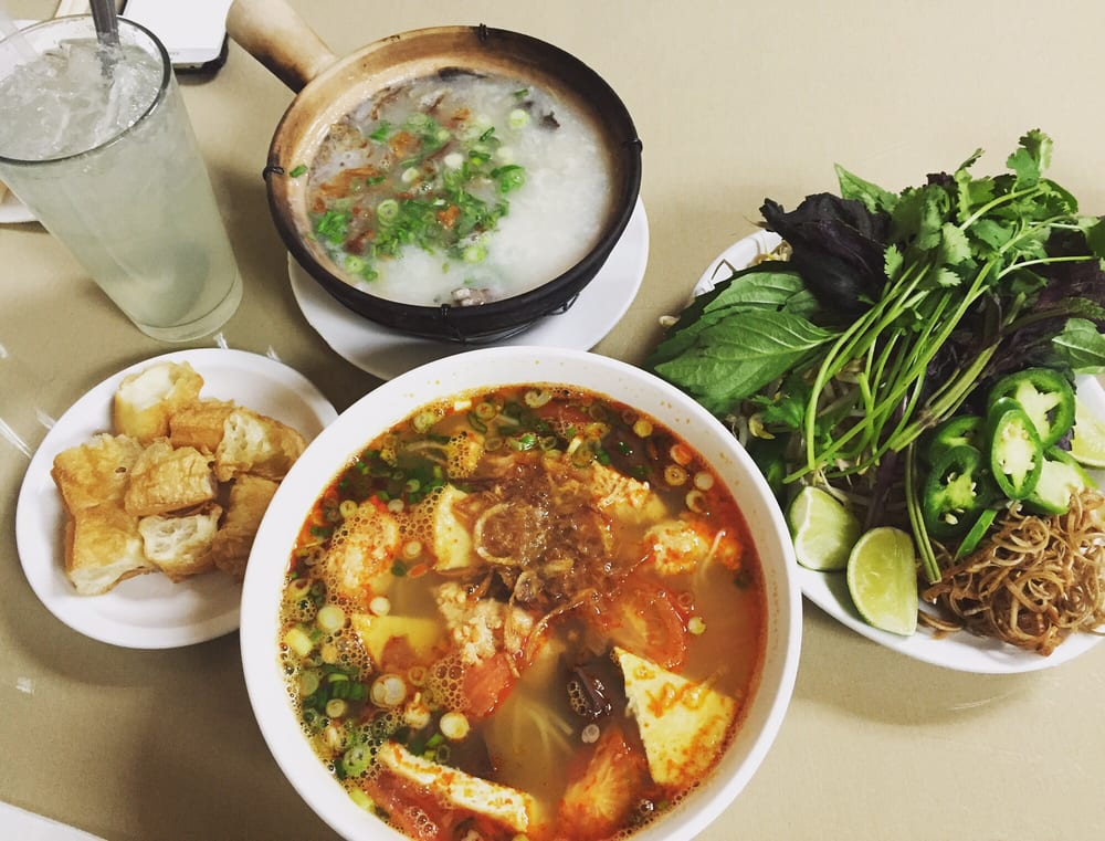 Bún Riêu