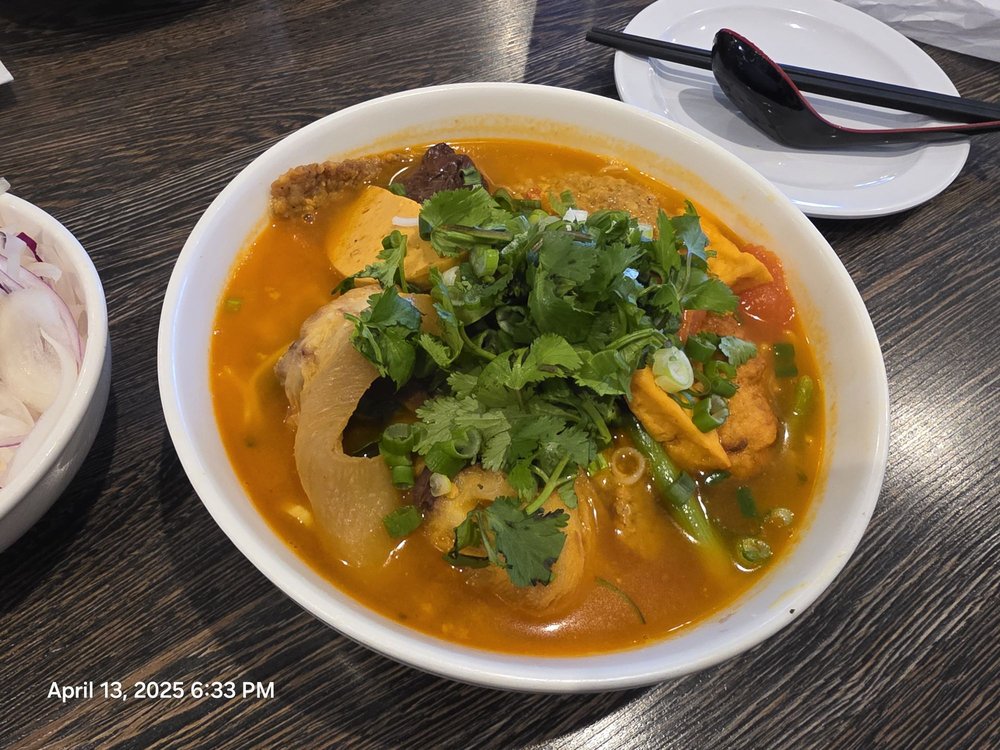 Bun Rieu