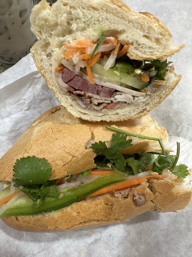 Banh Mi Dac Biet