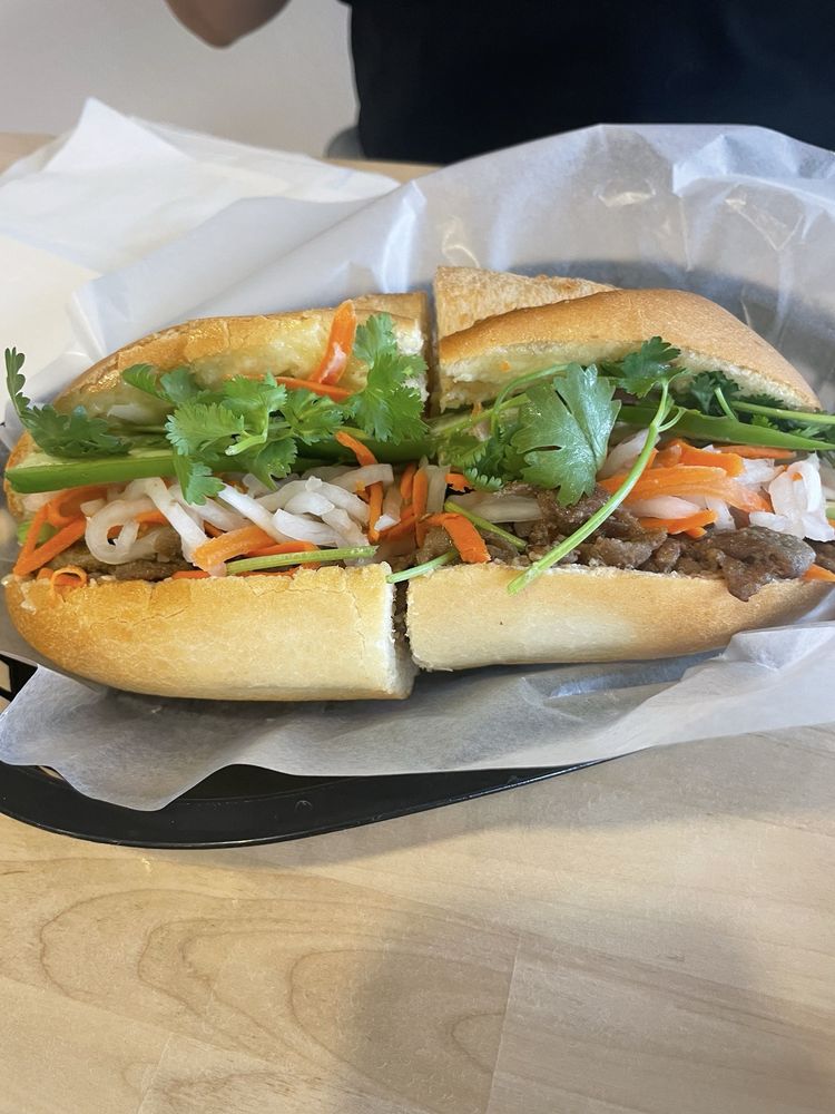 Banh Mi Thit Nuong
