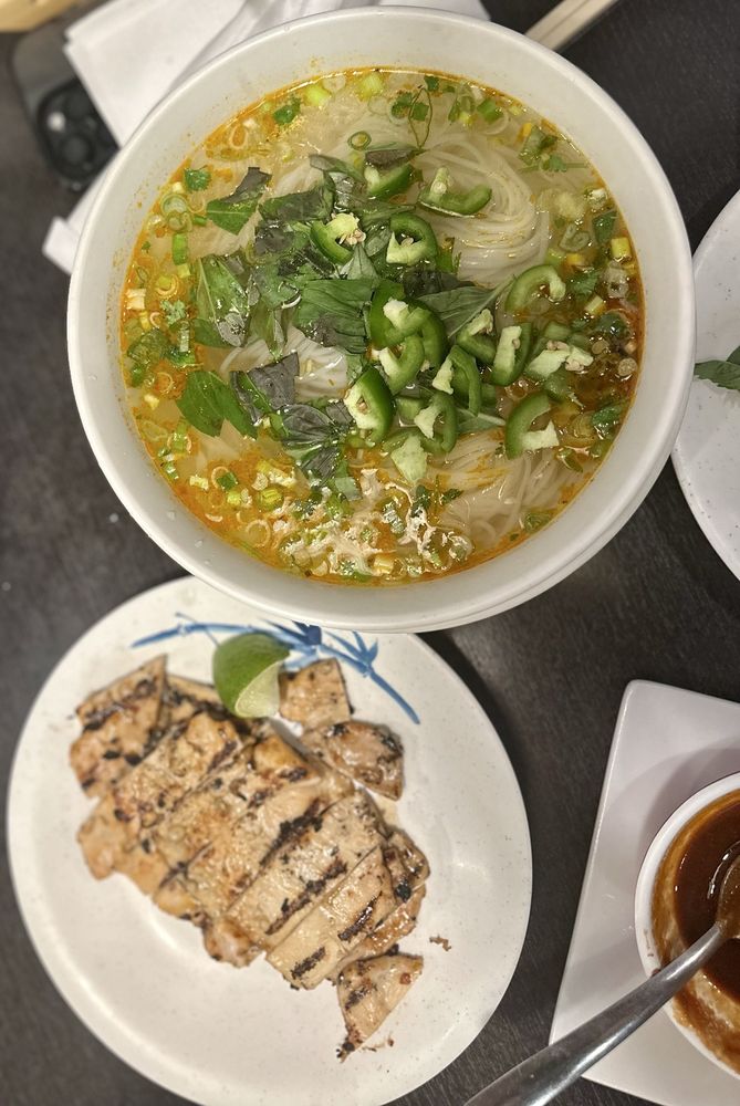 Grilled Chicken Pho