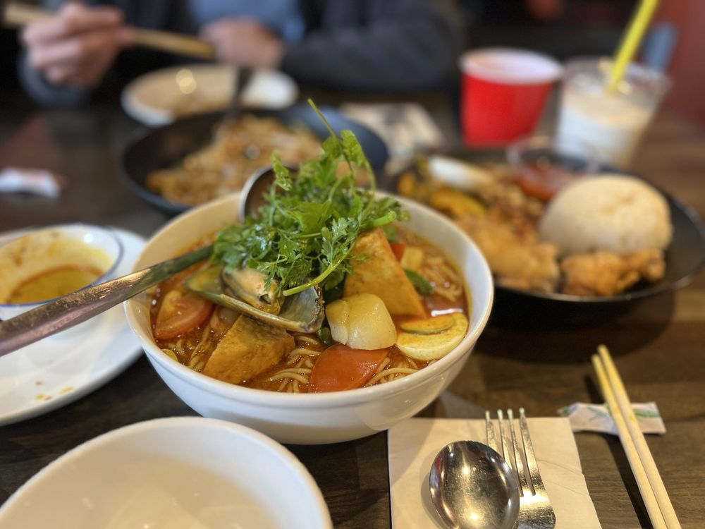 Singapore Curry Laksa