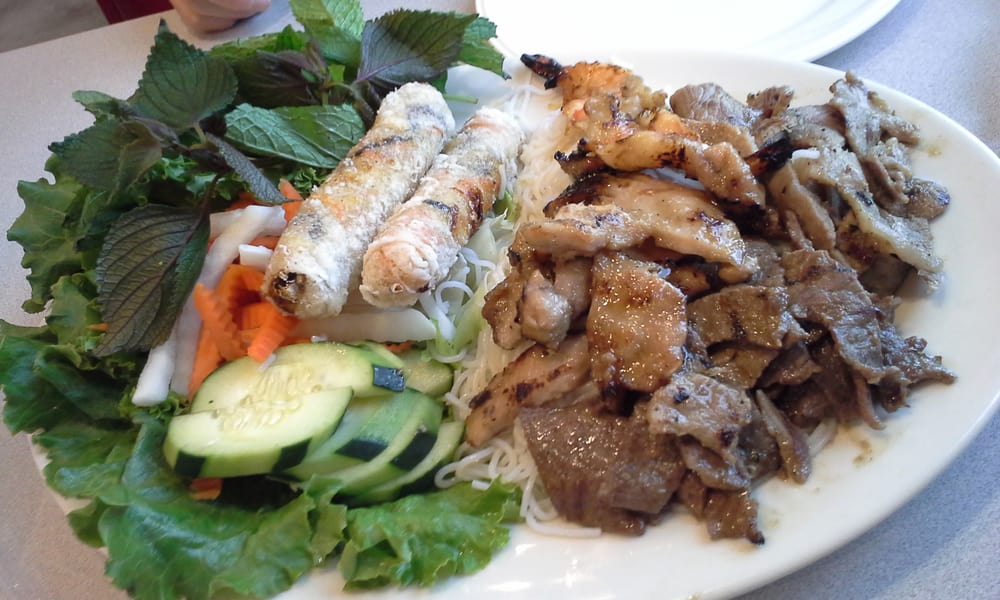 Pho Vy Special Platter