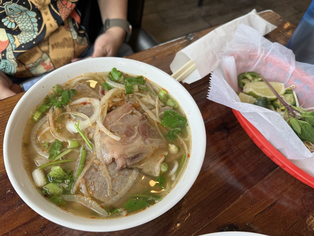 11p. Bun Bo Hue