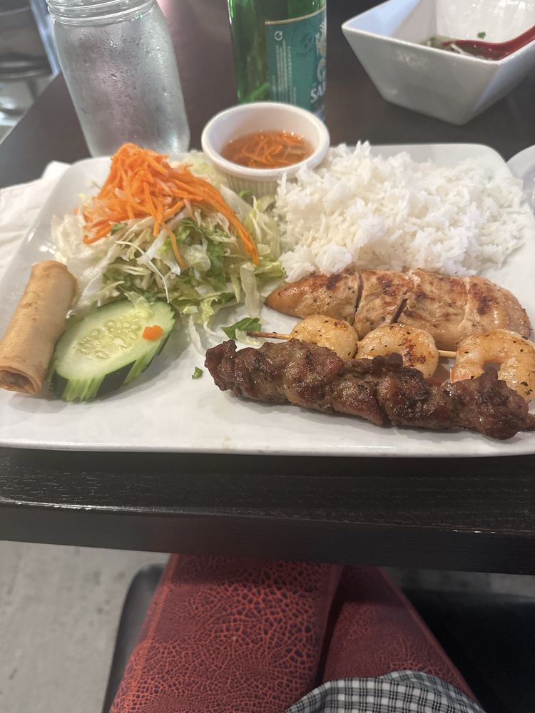 Region 's Combo Plate