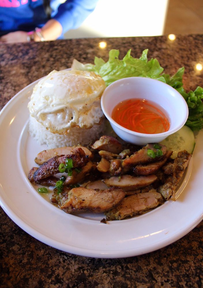 Goi Cuon Ga Nuong | Grilled Chicken Spring Rolls