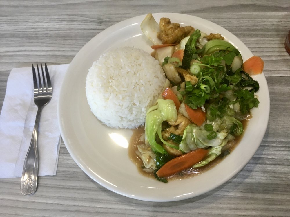 Crispy Noodle Stir Fried Veggi and Tofu