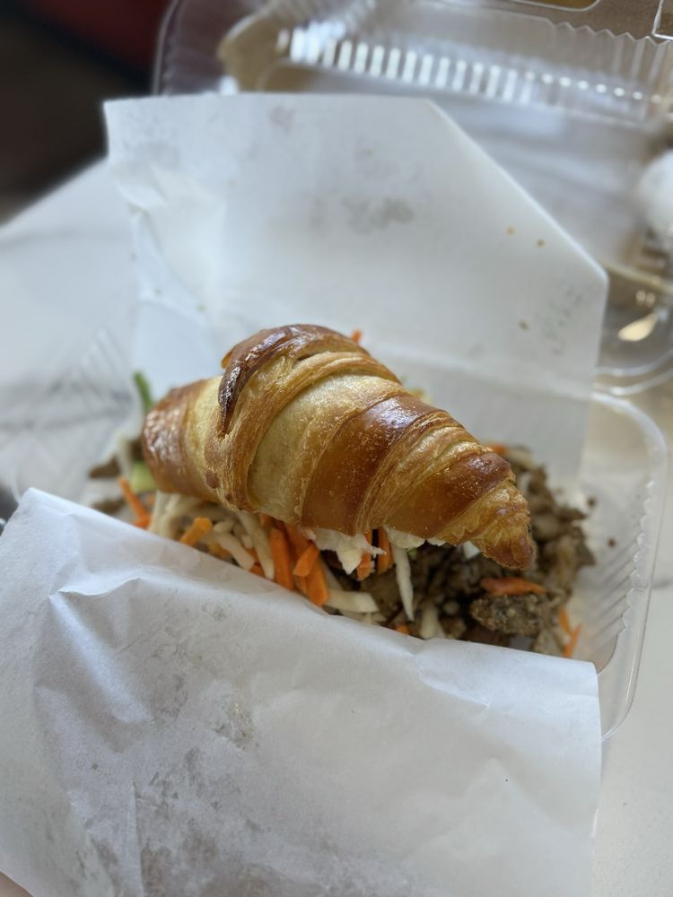 Grilled Pork / Croissant Thịt Nướng