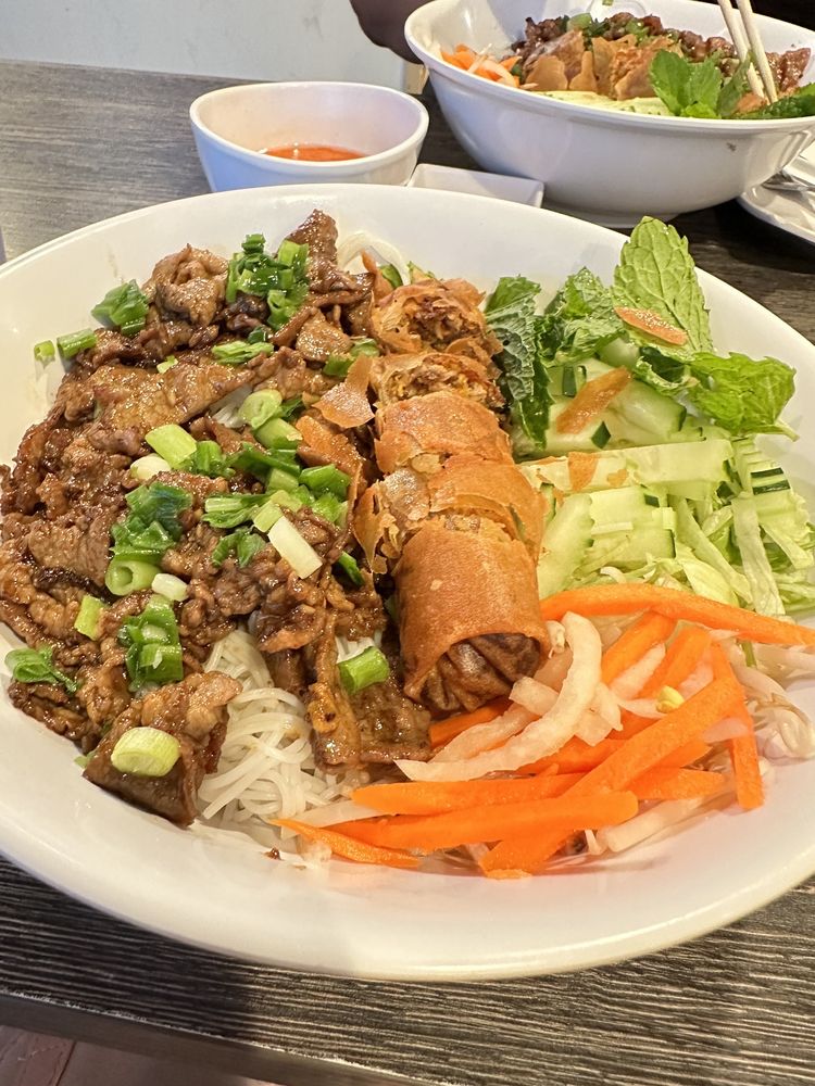 Grilled Pork Vermicelli Bowl