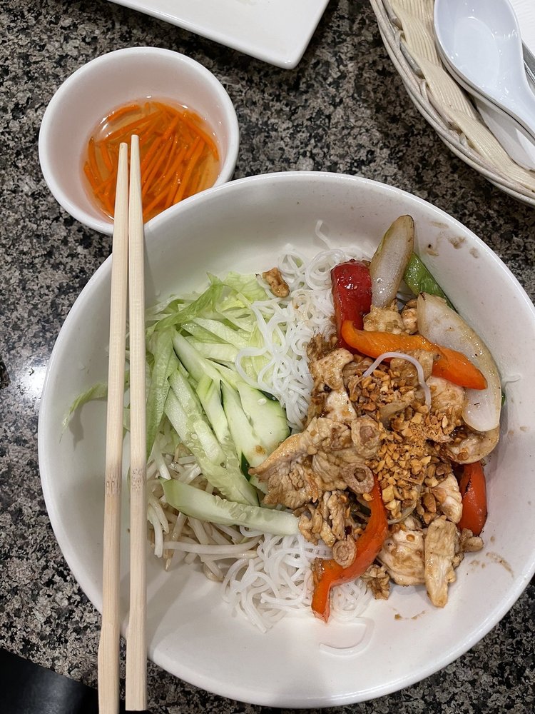 Stir Fried Chicken Vermicelli Vermicelli