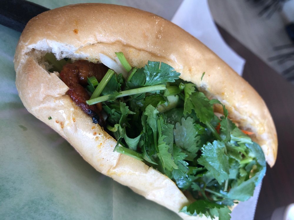 Vietnamese Style Beef Steak With Bread / Bo Ne Banh Mi
