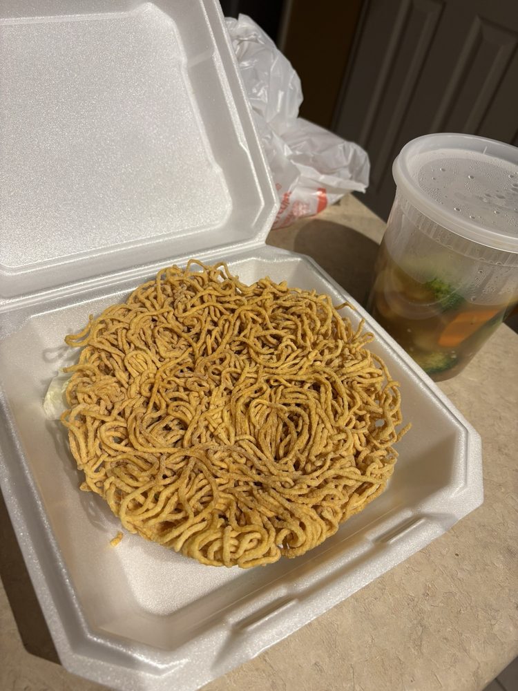 Sn1. Mi Xao Don Hoac Mem / Combination Fried or Soft Egg Noodles