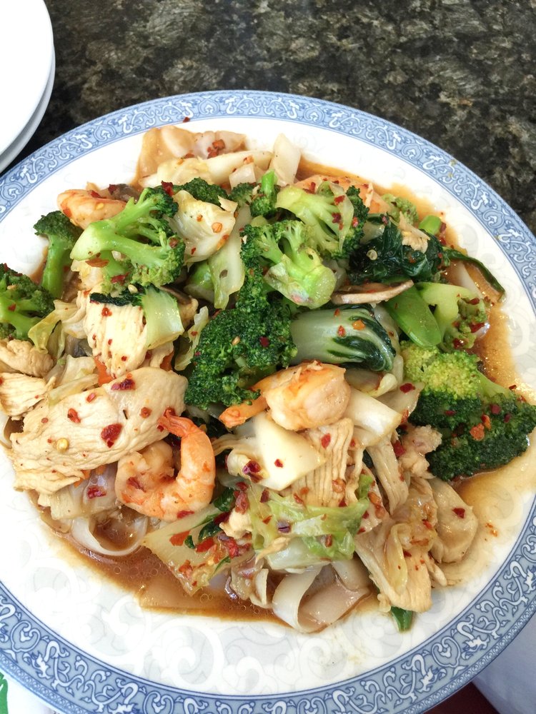 Rice Noodles Veggies Stirfry