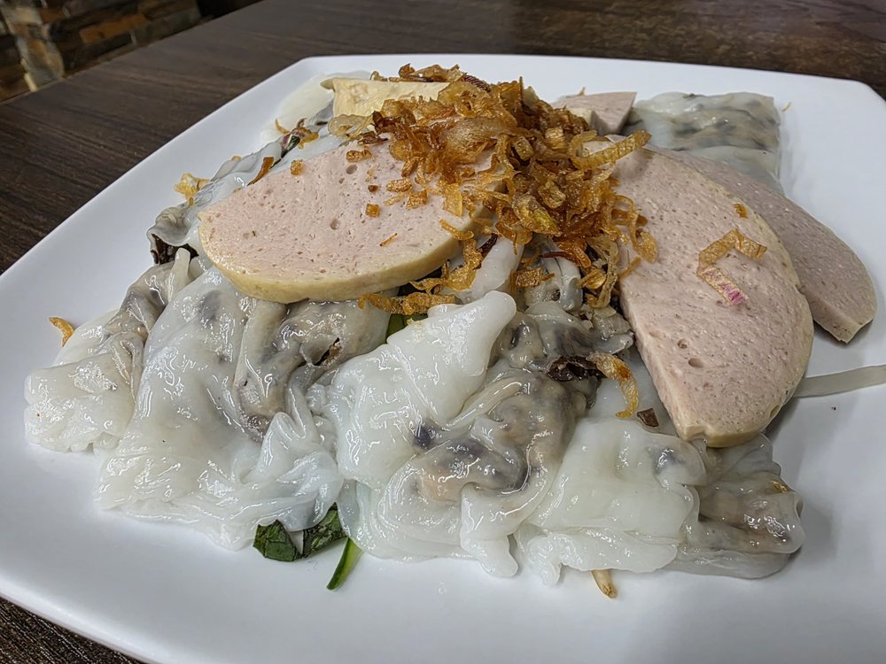 Vietnamese Steamed Rice Rolls