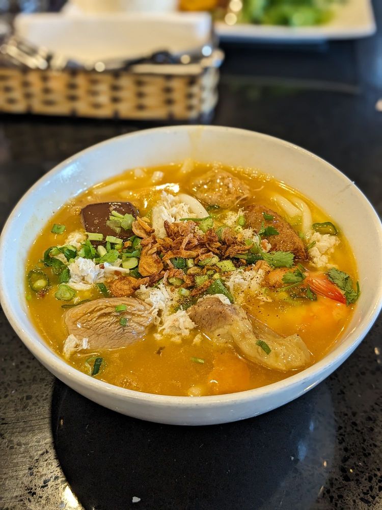 Banh Canh Cua