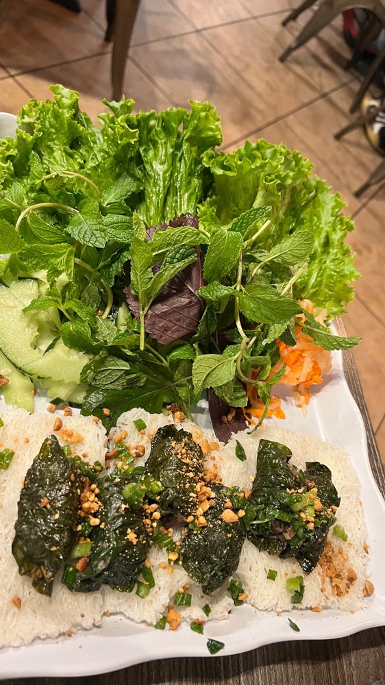 Phần Bánh Hỏi / Woven Vermicelli or Vermicelli