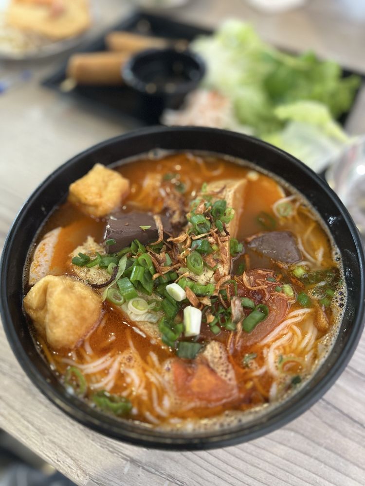 Bun Rieu