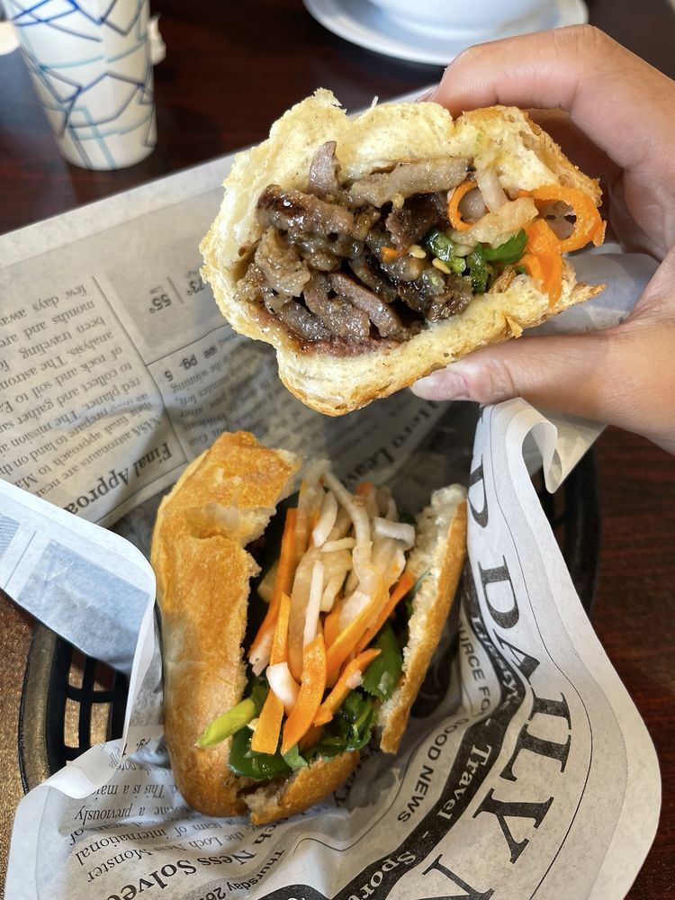 Banh Mi Thit Nuong