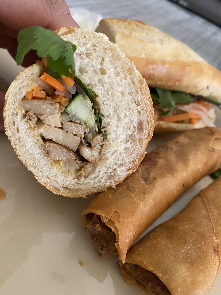 Chicken Banh Mi