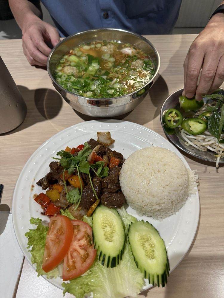 Shaking Beef with Rice