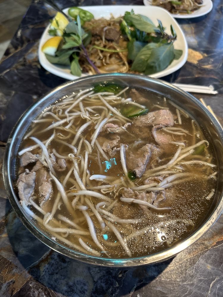 Pho Tai