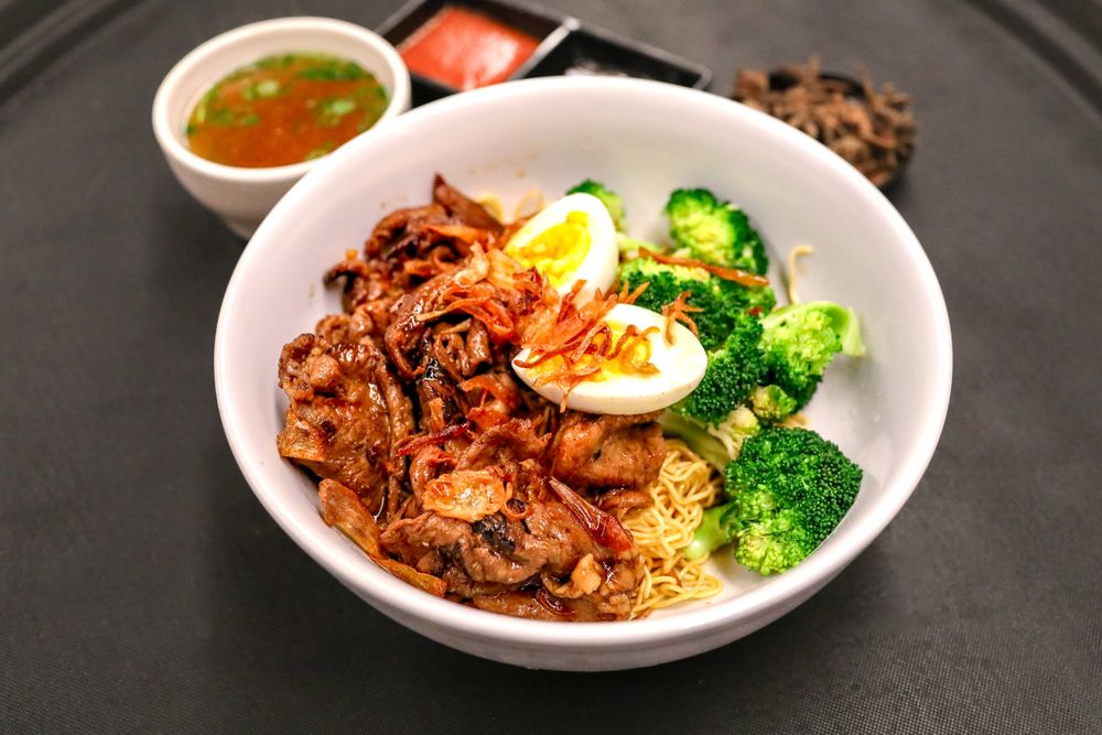 Mi Kho/ Dry Egg Noodle