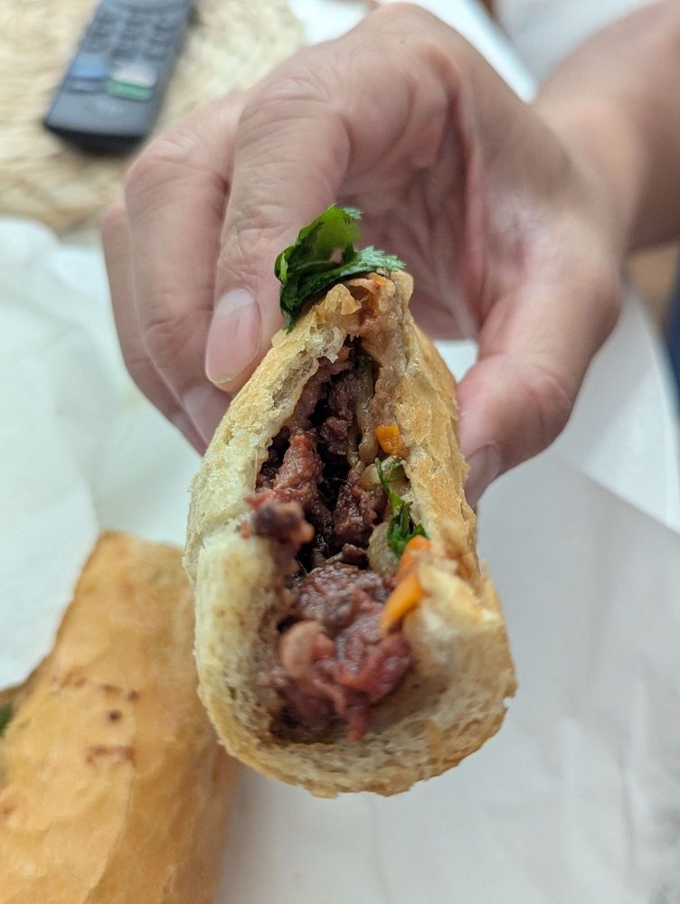 Banh Mi Thit Nguoi