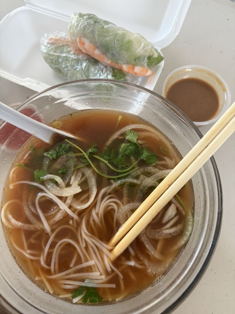 Fresh Shrimp Spring Rolls