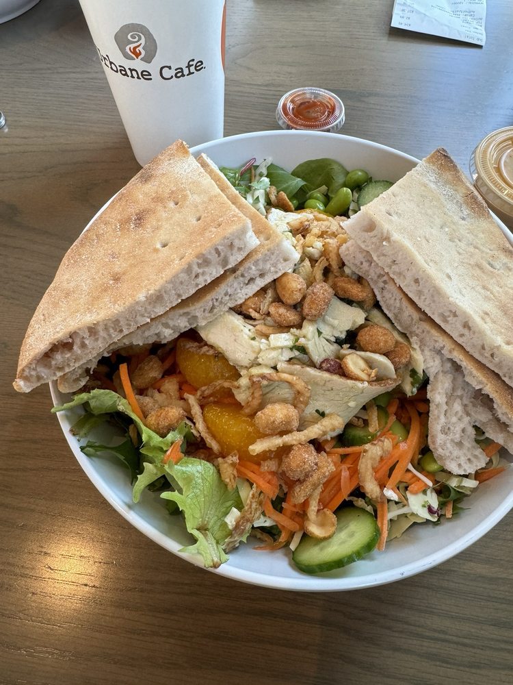 Crunchy Peanut Salad