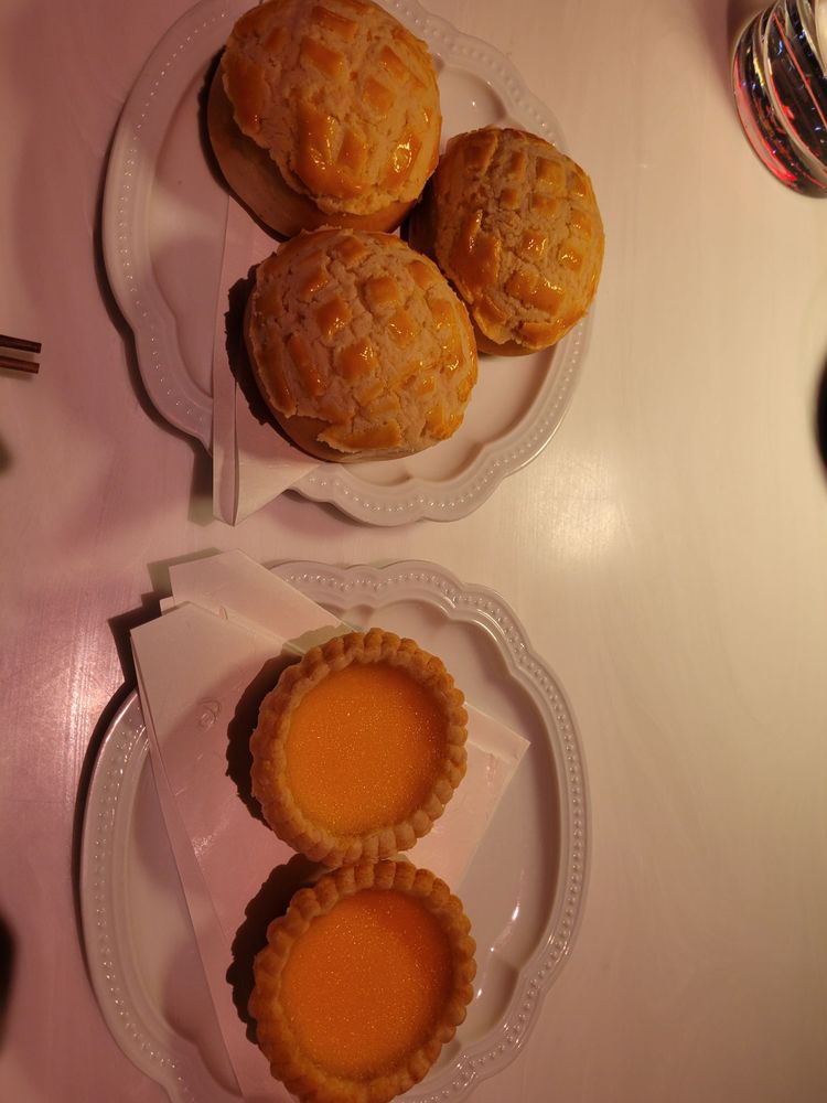 Barbecued Pork Pineapple Bun