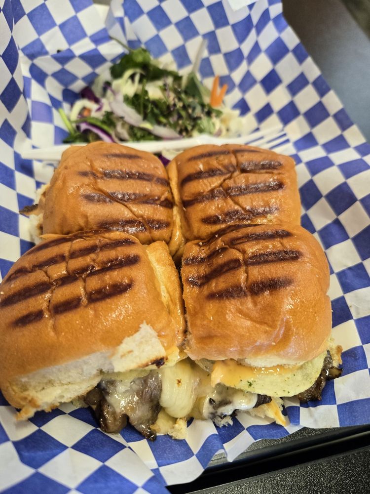 Roast Beef Truffle Aioli Sliders