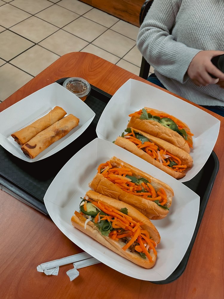 Mama Doan's Egg Rolls