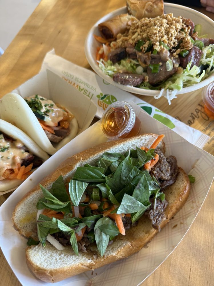 Kids Vermicelli Bowl + Veggie Egg Roll