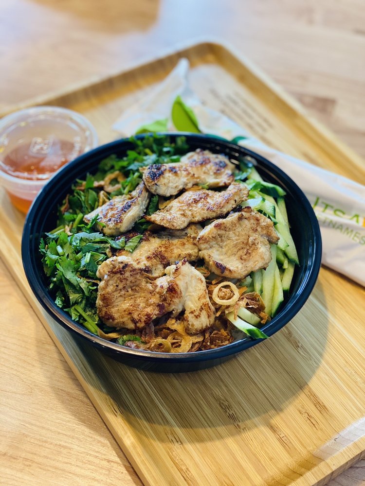 Grilled Chicken Lettuce Bowl