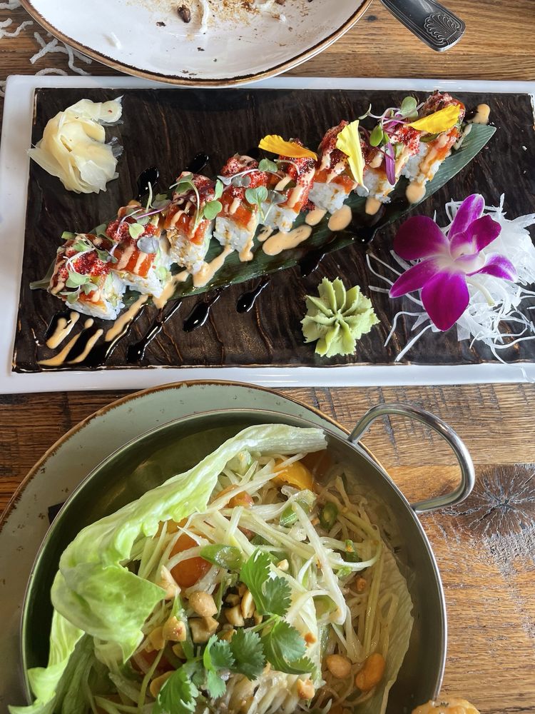 Spicy Green Papaya Salad